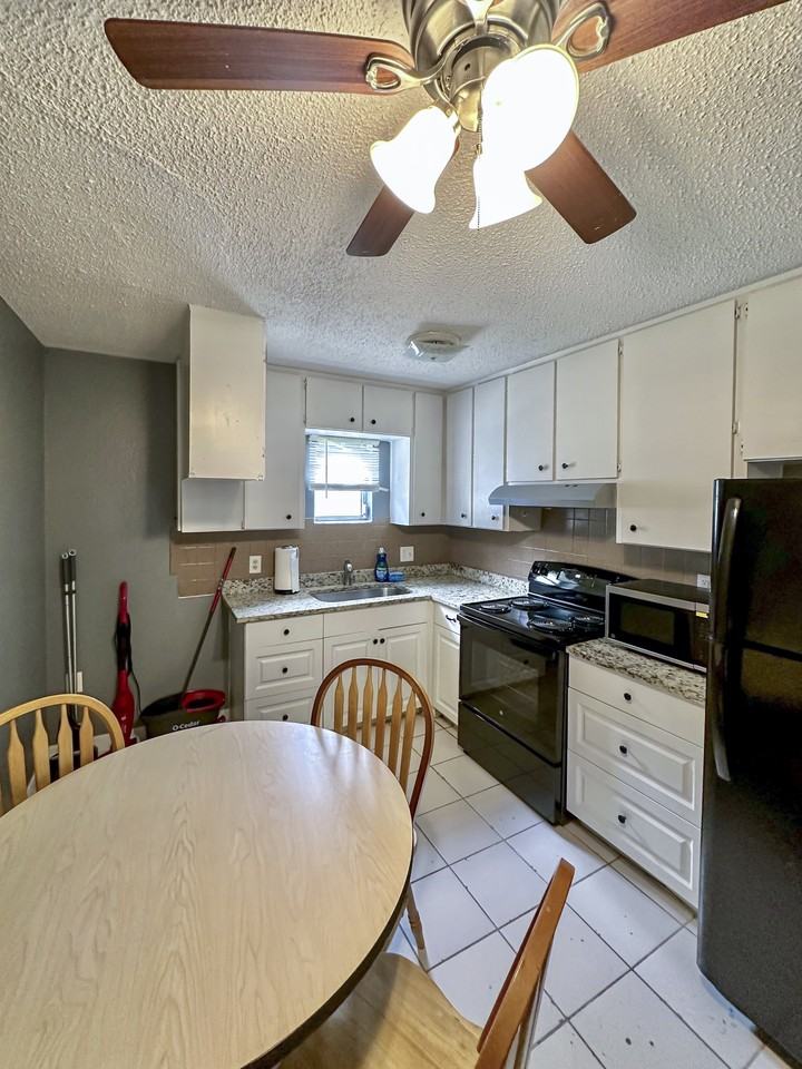 Sun Glo Ave - Photo 3 of 11