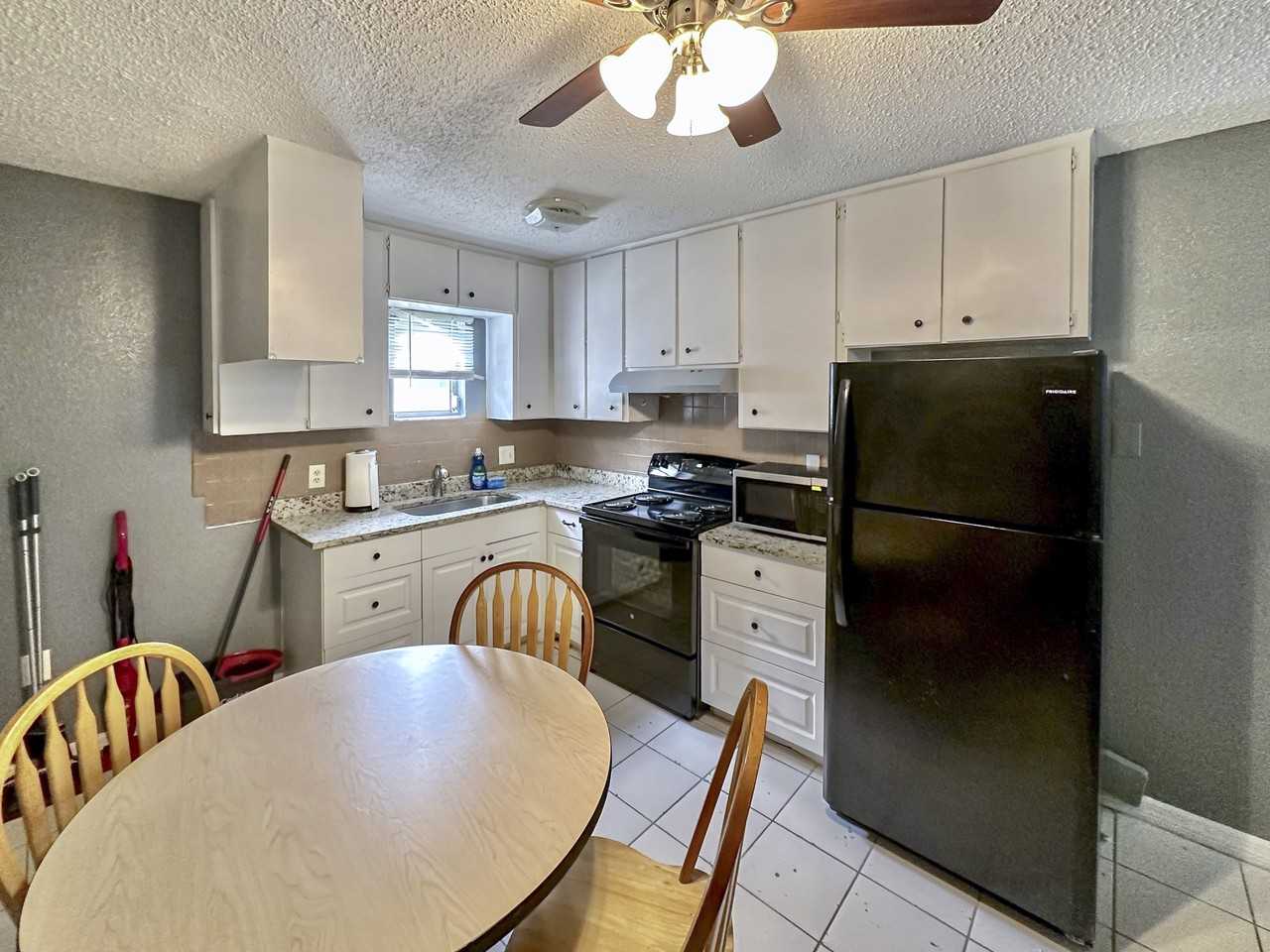 Sun Glo Ave - Photo 7 of 11