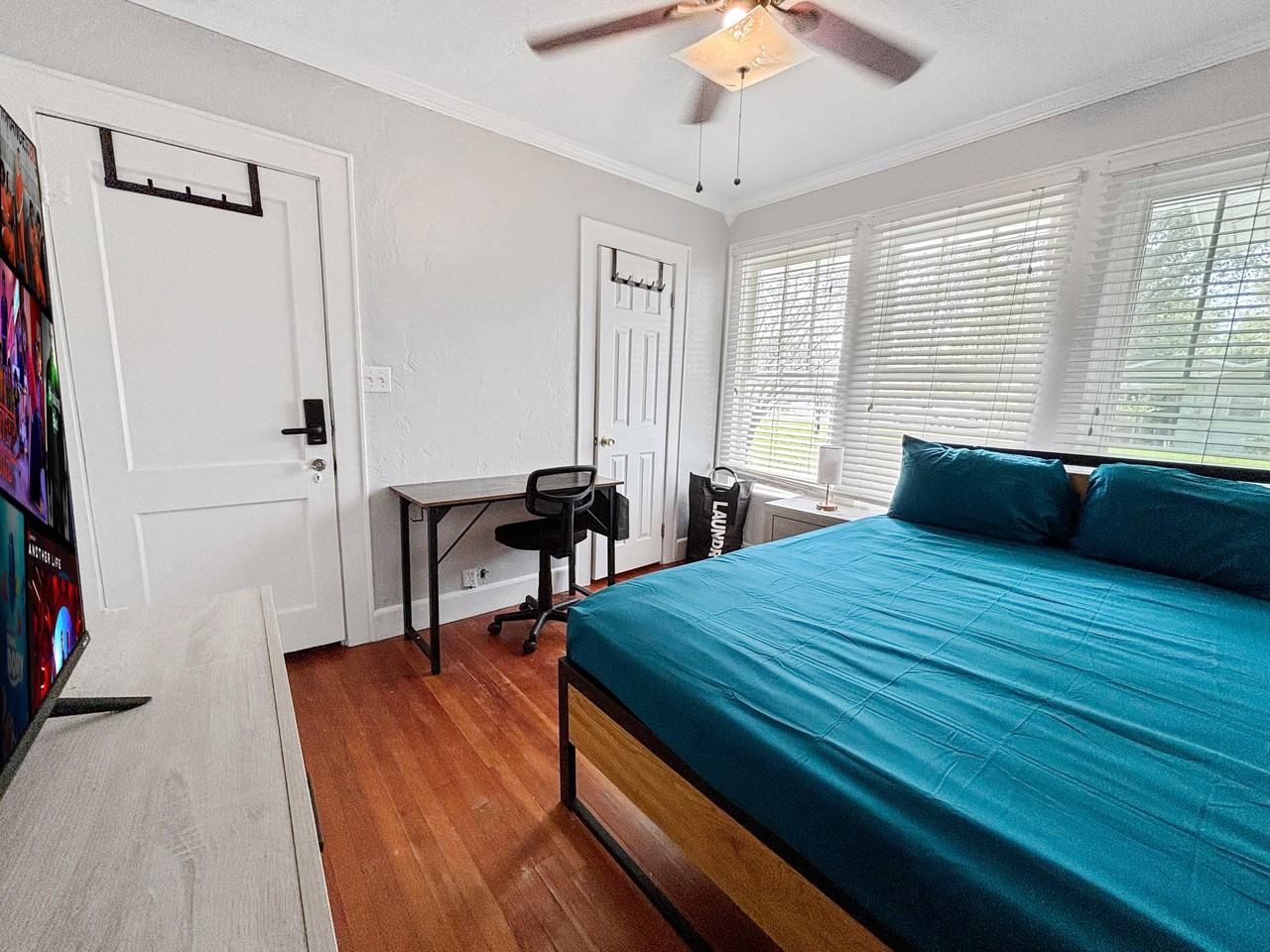 Westwood Ave - Photo 7 of 8