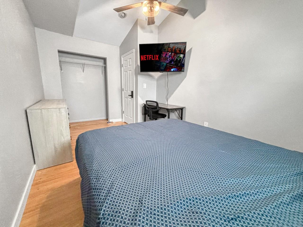 Westwood Ave - Photo 7 of 8