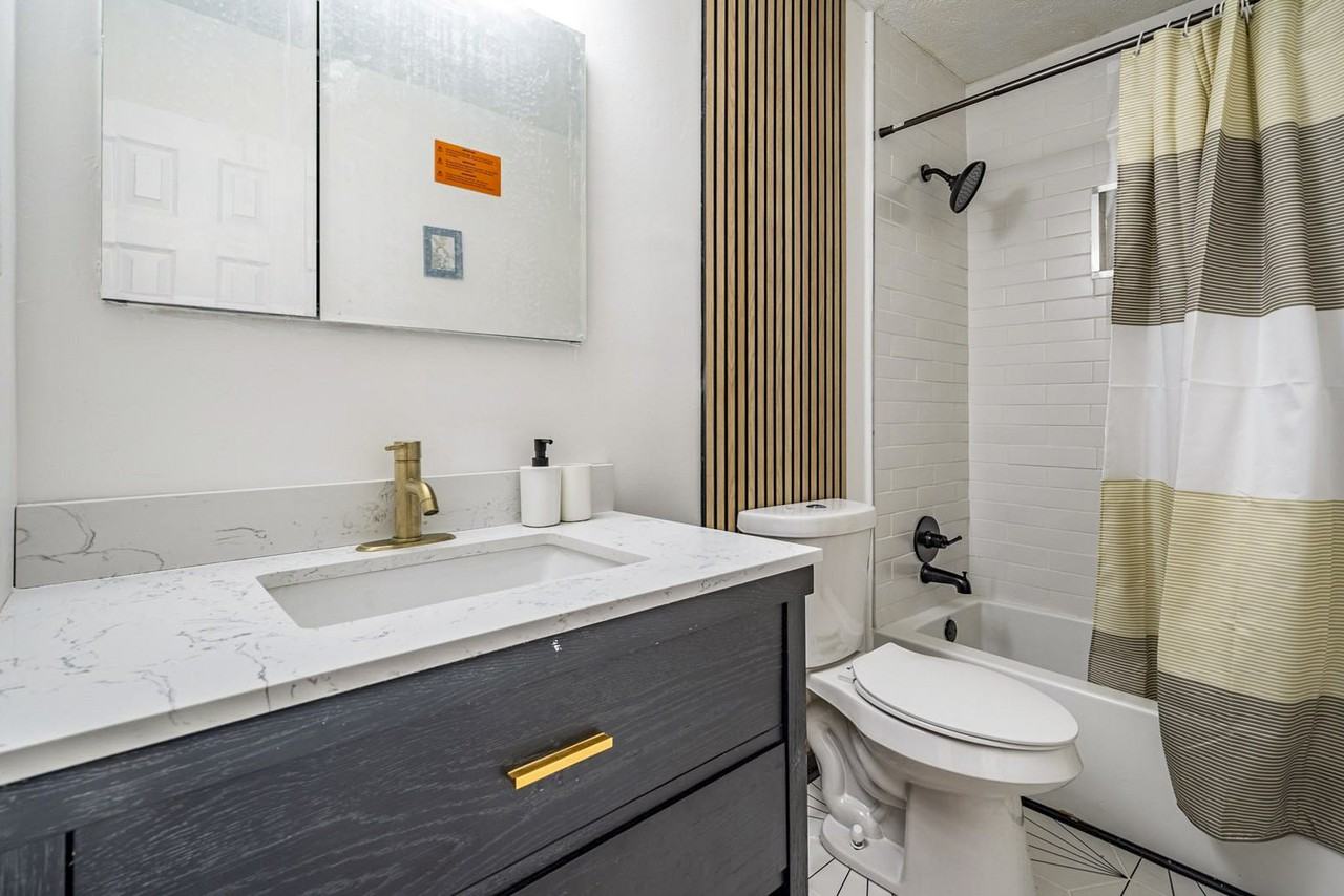 Thomasville Blvd Se - Photo 4 of 19