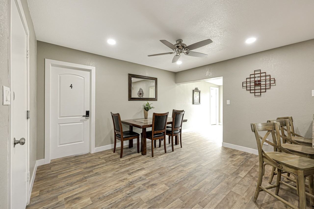 W Meadow Dr - Photo 2 of 21