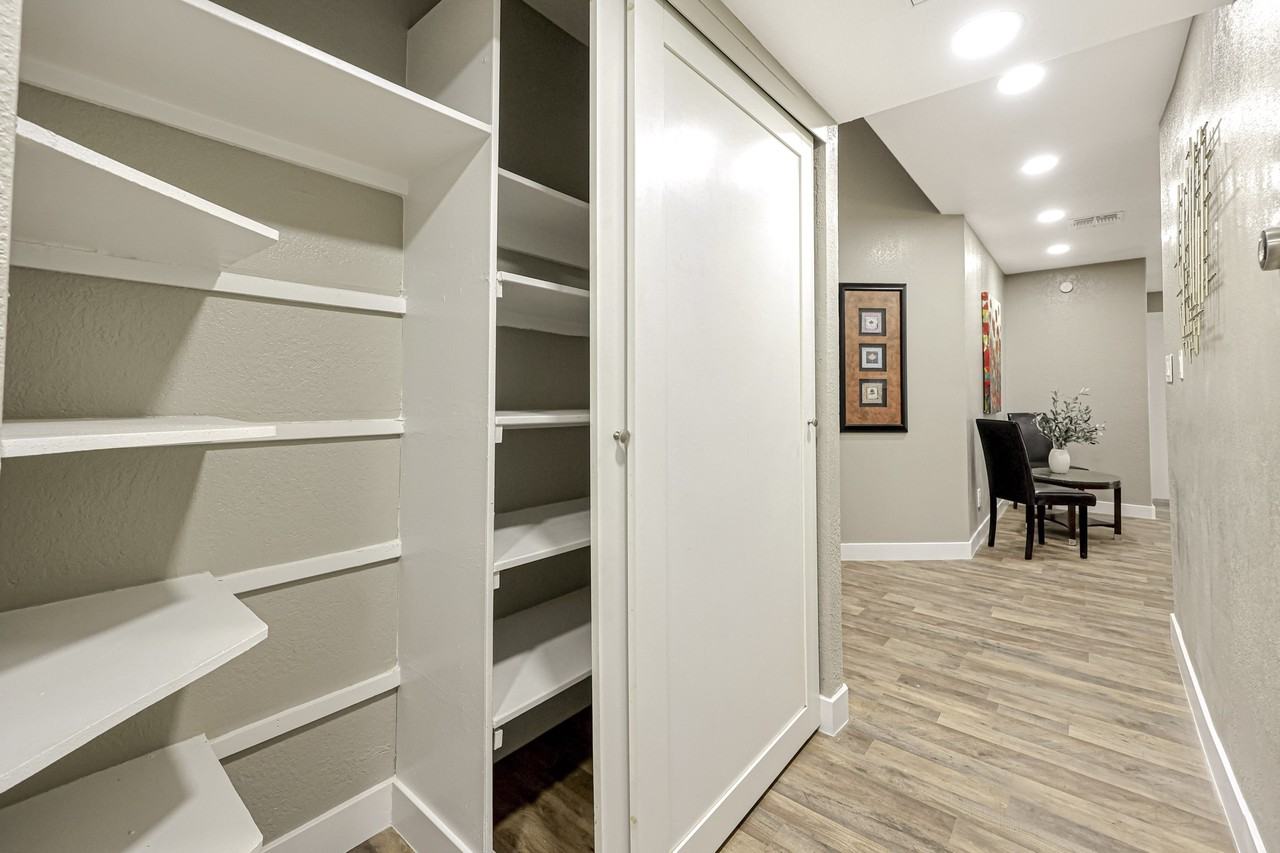 W Meadow Dr - Photo 5 of 21