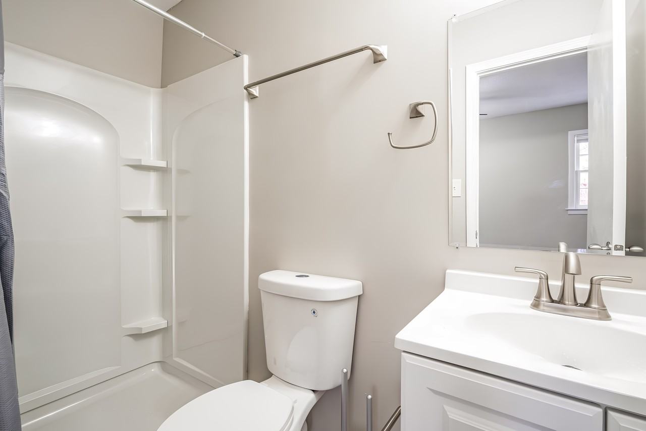 Denny Dr - Photo 5 of 11