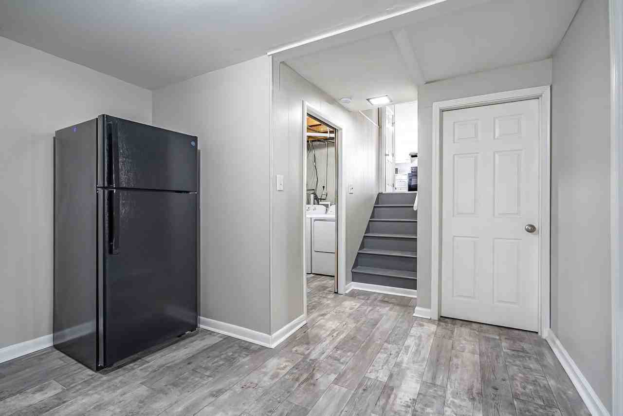 Shelley Ln - Photo 7 of 19