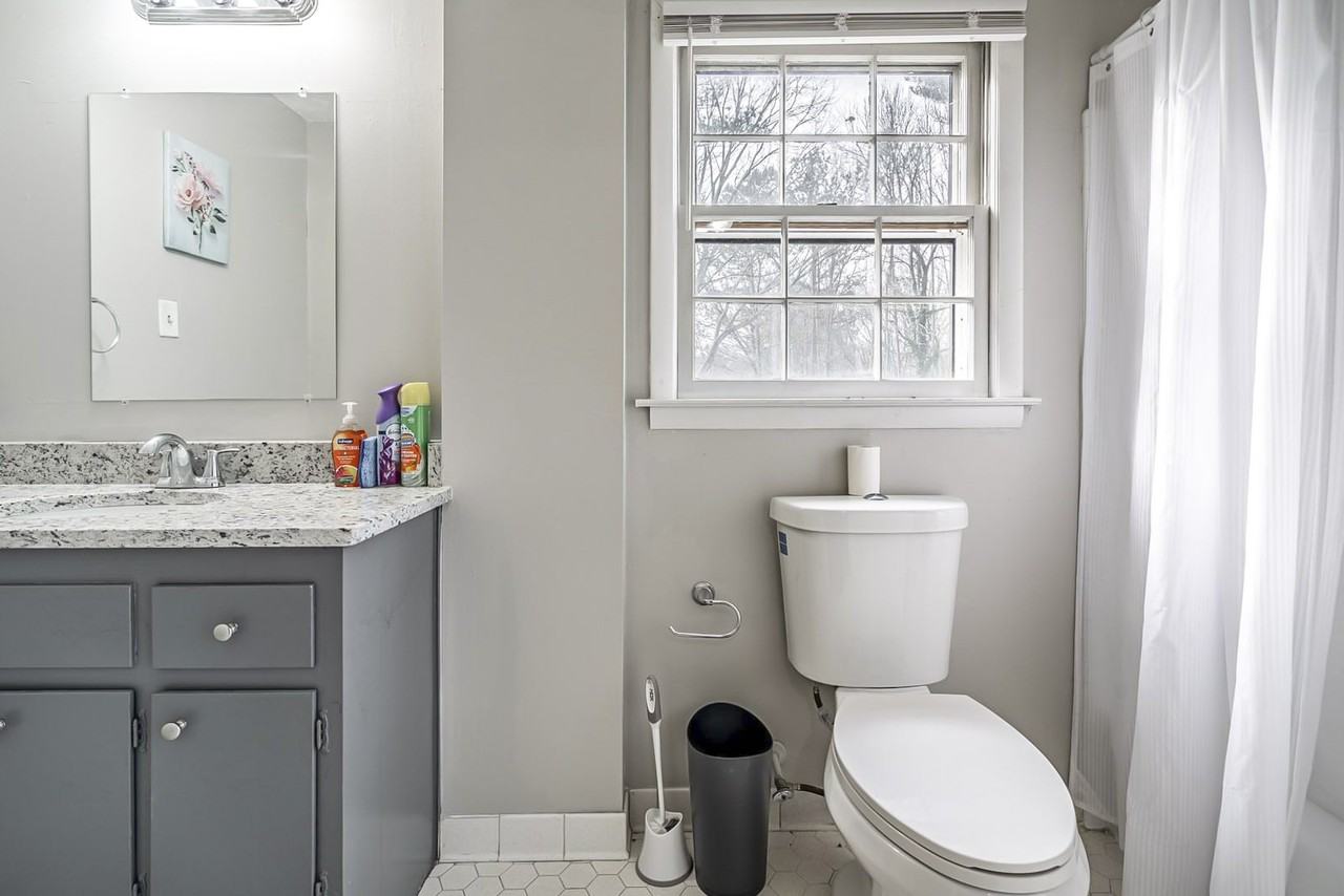 Shelley Ln - Photo 6 of 19