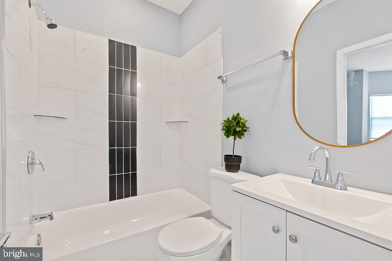 Park Heights Ave - Photo 4 of 12