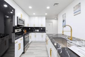 featured image of Robin St