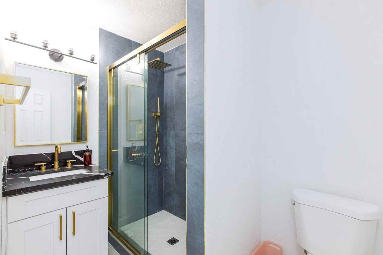 Robin St - Photo 4 of 17