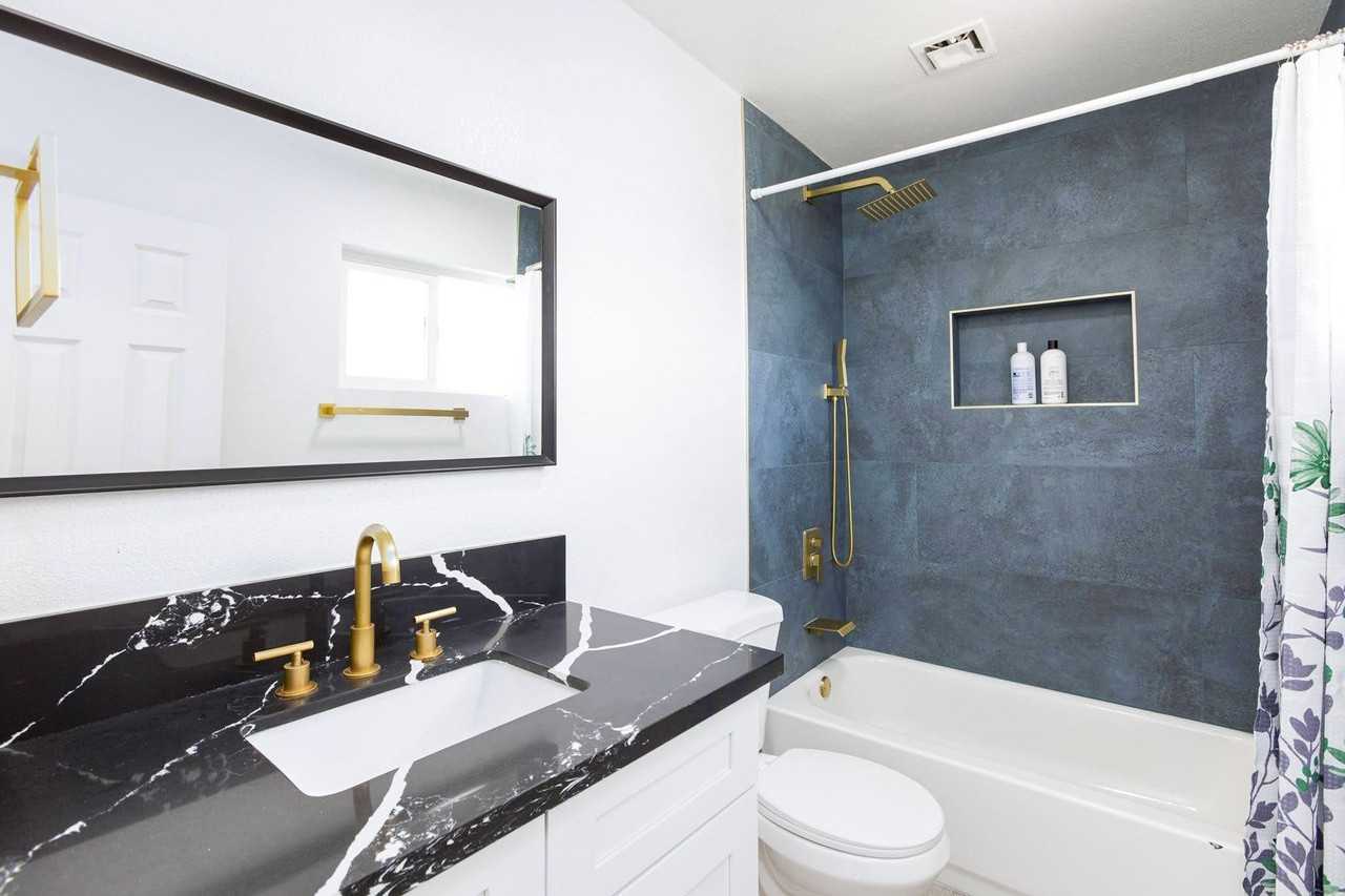 Robin St - Photo 6 of 17