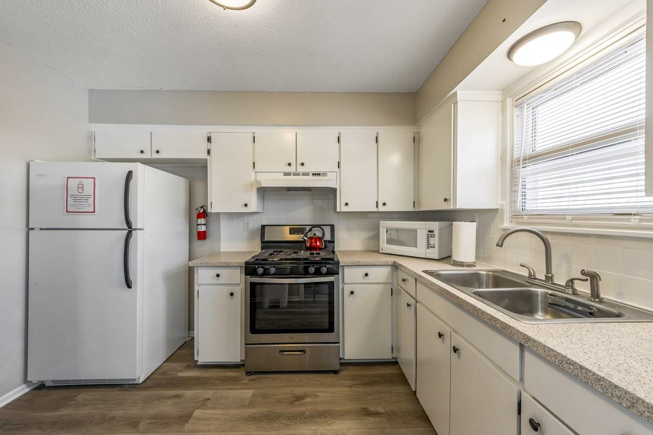 Ne Maggie Ave - Photo 3 of 11