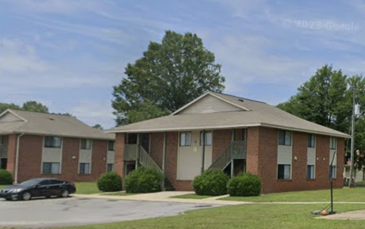 Hunters Blind - Photo 3 of 5