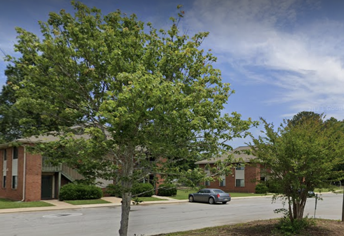 Hunters Blind - Photo 4 of 5