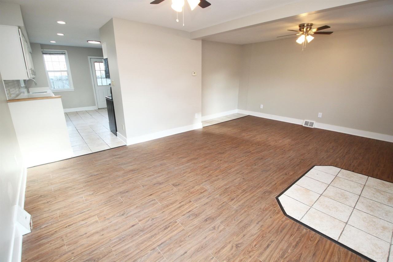 111 S 12th St #111 - Photo 4 of 10
