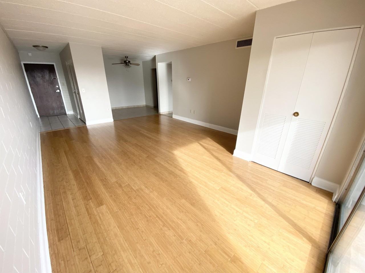 500 HOODRIDGE DRIVEAPT 406 #406 - Photo 2 of 10