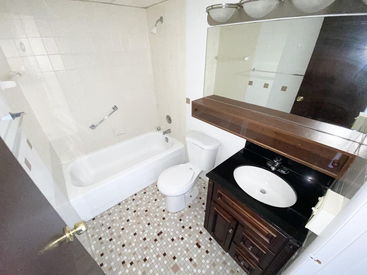 500 HOODRIDGE DRIVEAPT 406 #406 - Photo 4 of 10