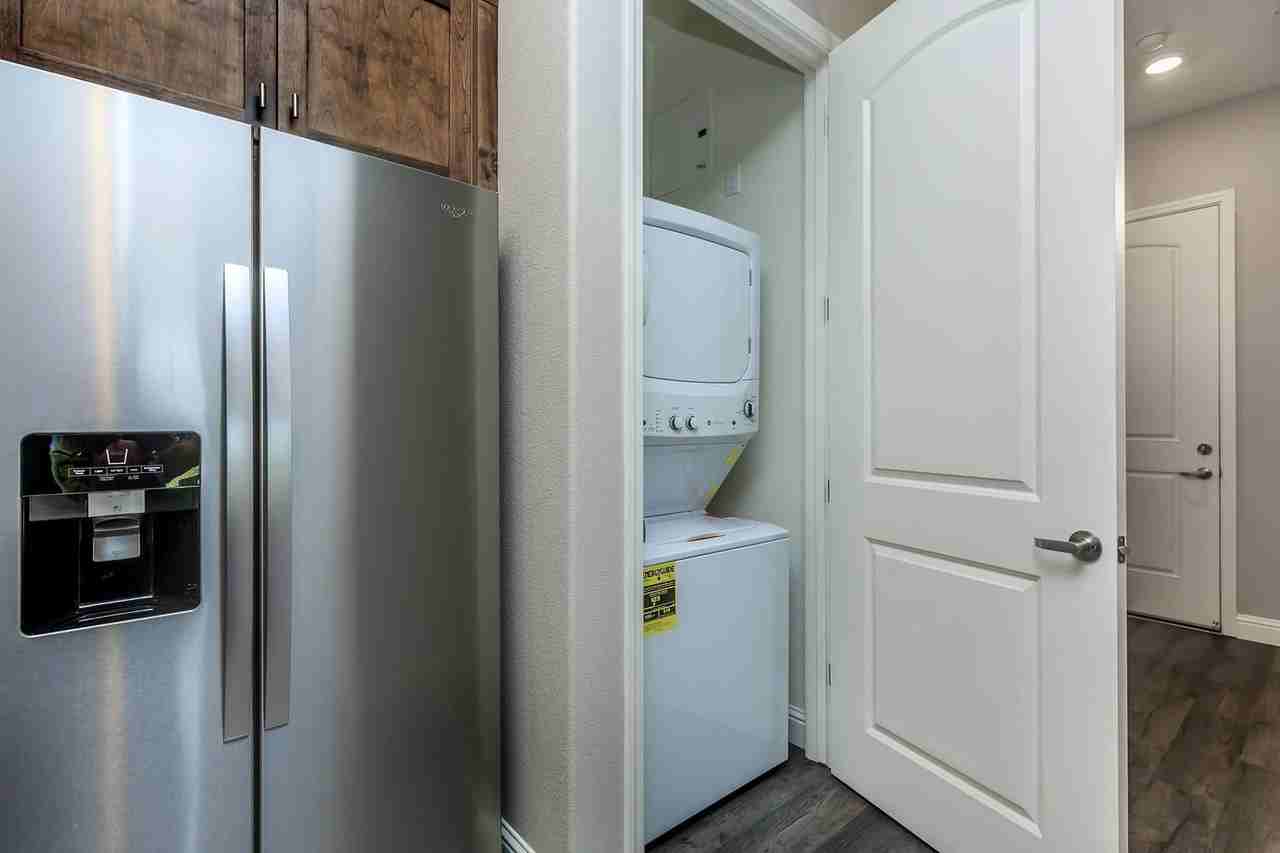 Drew Court Apartments - Photo 7 of 19