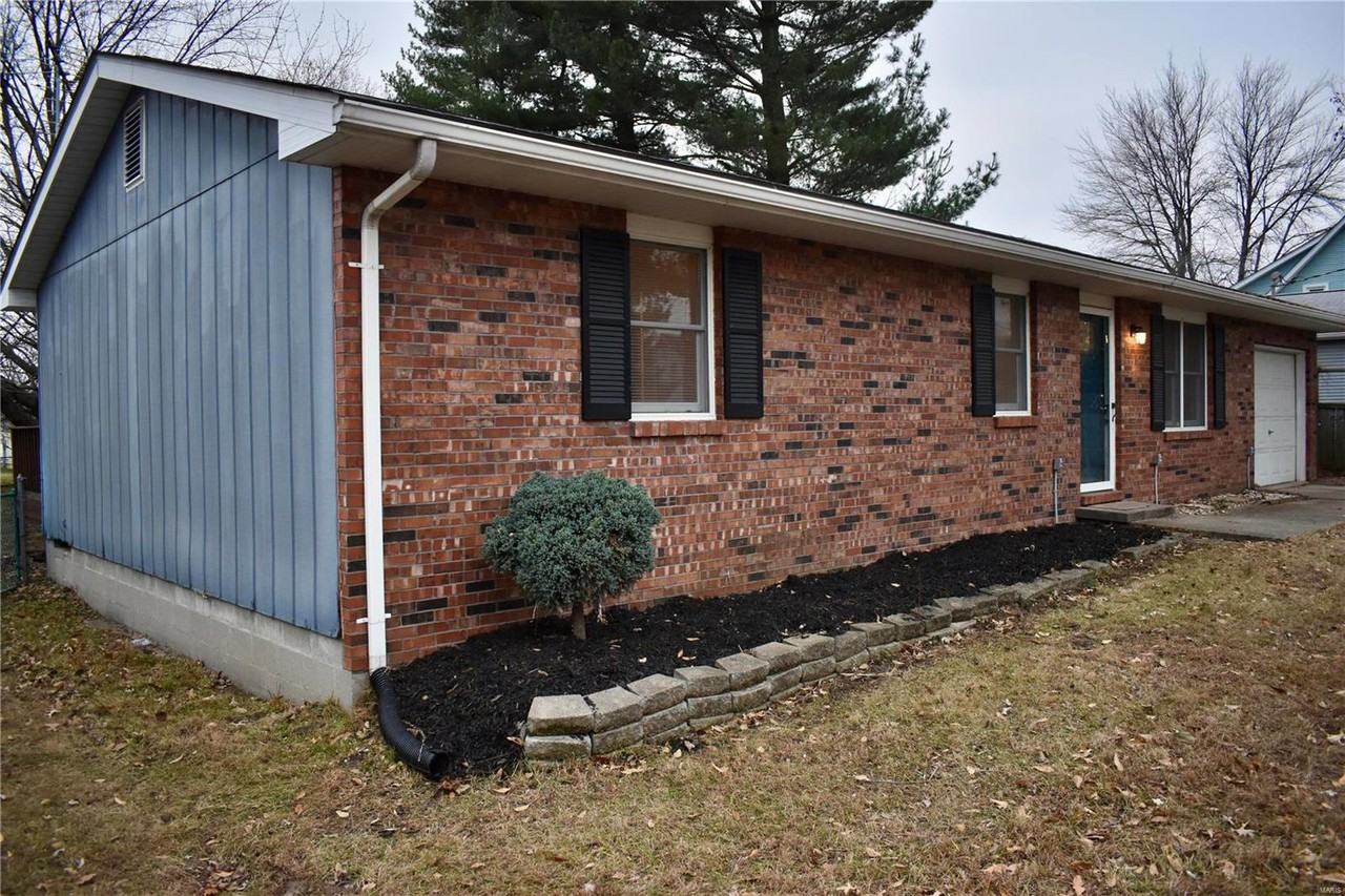 319 Gladys Ave - Photo 2 of 30