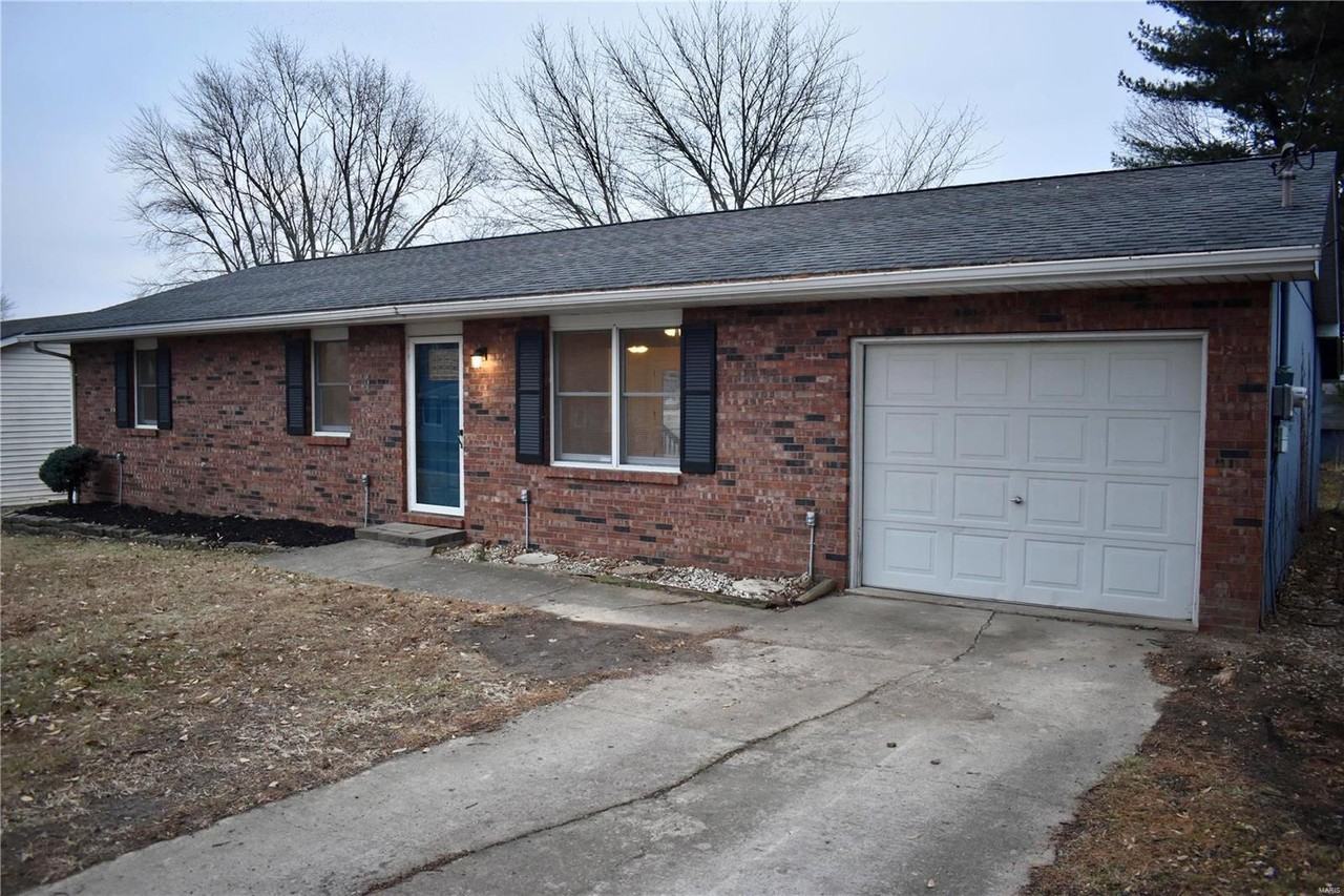 319 Gladys Ave - Photo 3 of 30