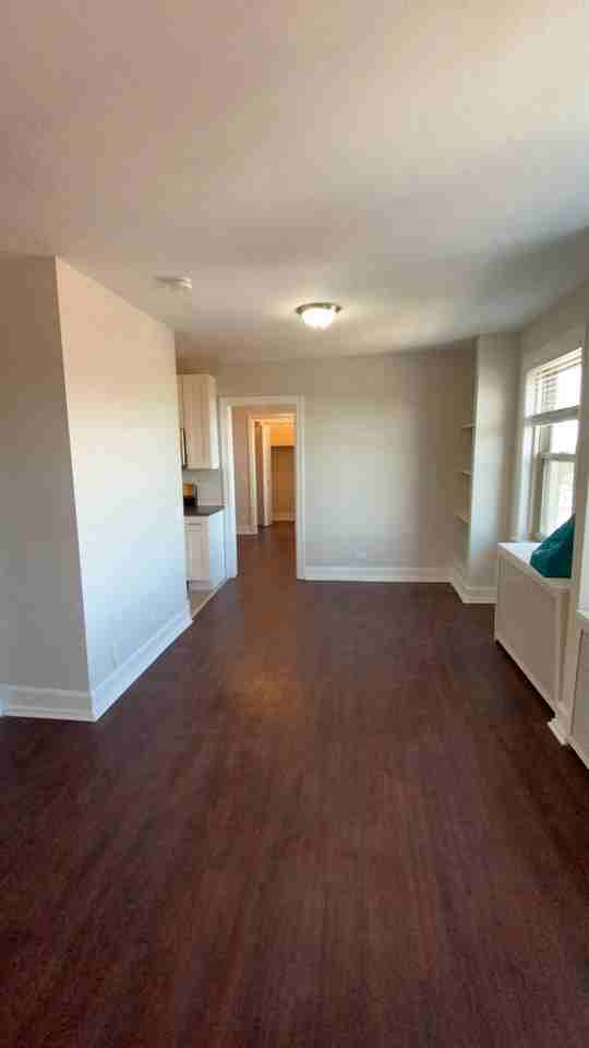 1369 E Hyde Park Blvd #604