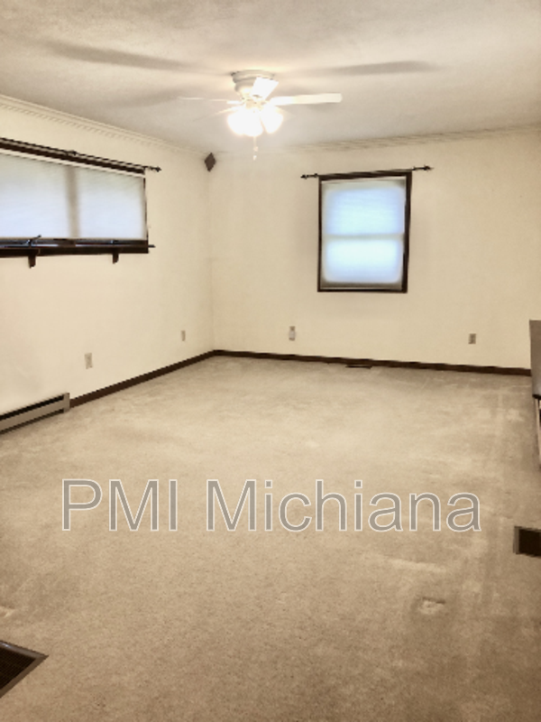 52554 Kenilworth Rd - Photo 7 of 27