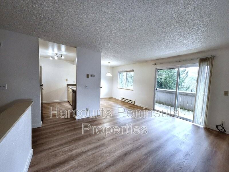 45 Ne Torval Canyon Rd #6 - Photo 5 of 27