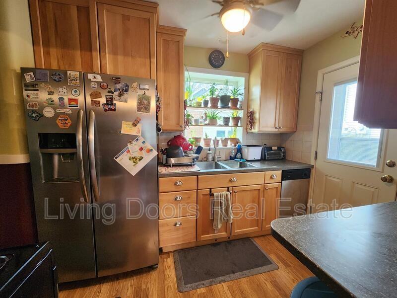 2551 Worthington Ave - Photo 7 of 18