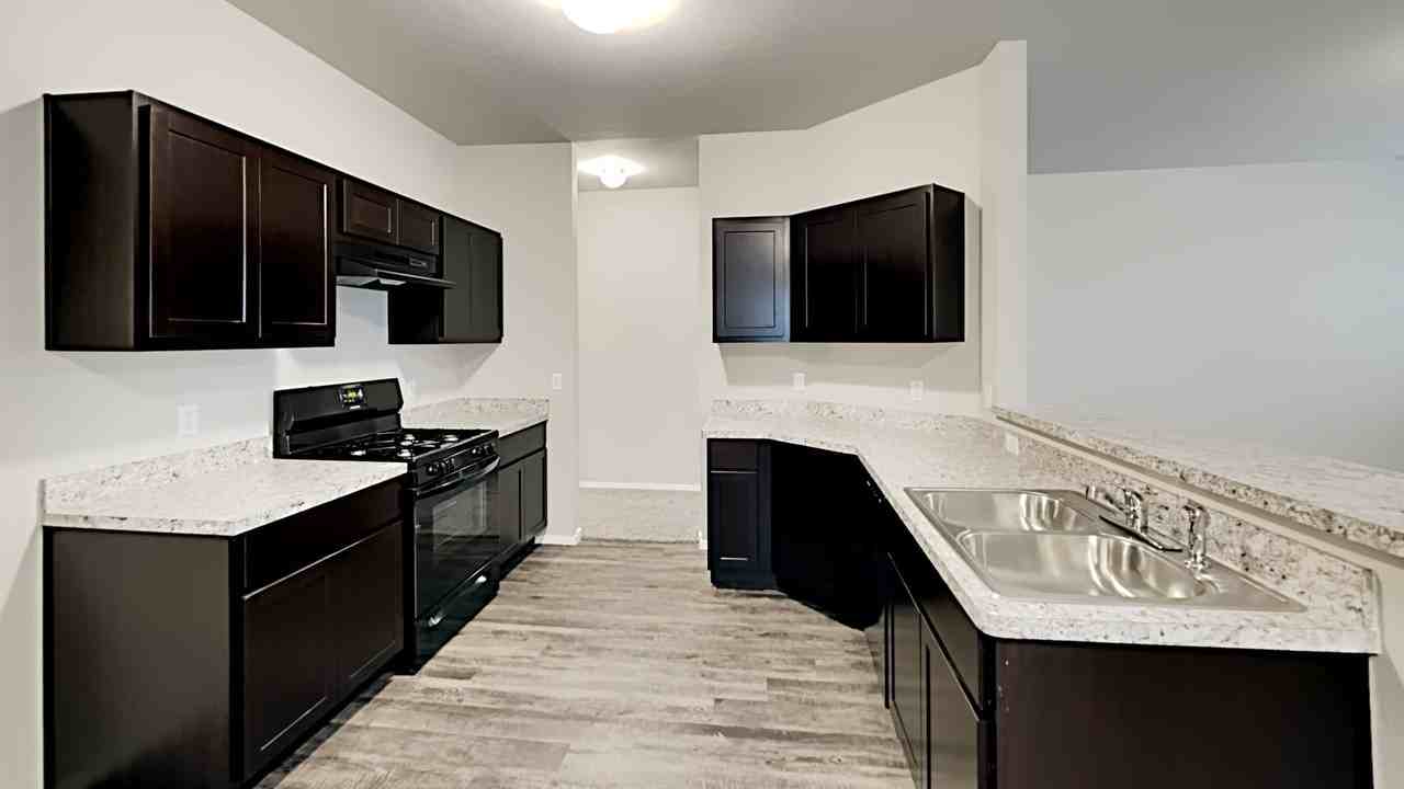 1824 Jack Rabbit Ln - Photo 5 of 16