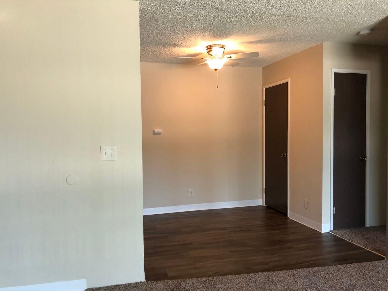 Oak Creek Apartments - Photo 4 of 11