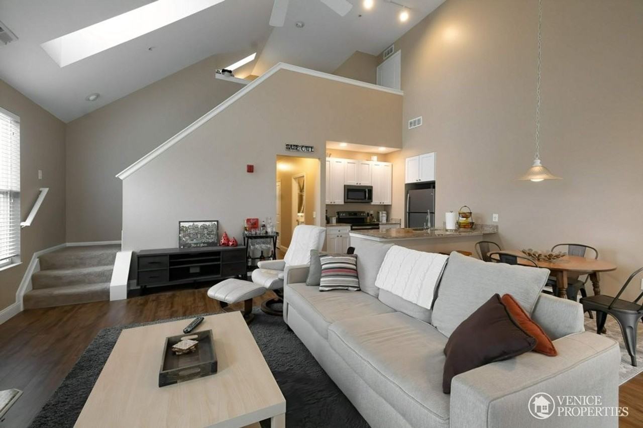 1785 1785 Drayton Court - Photo 2 of 31