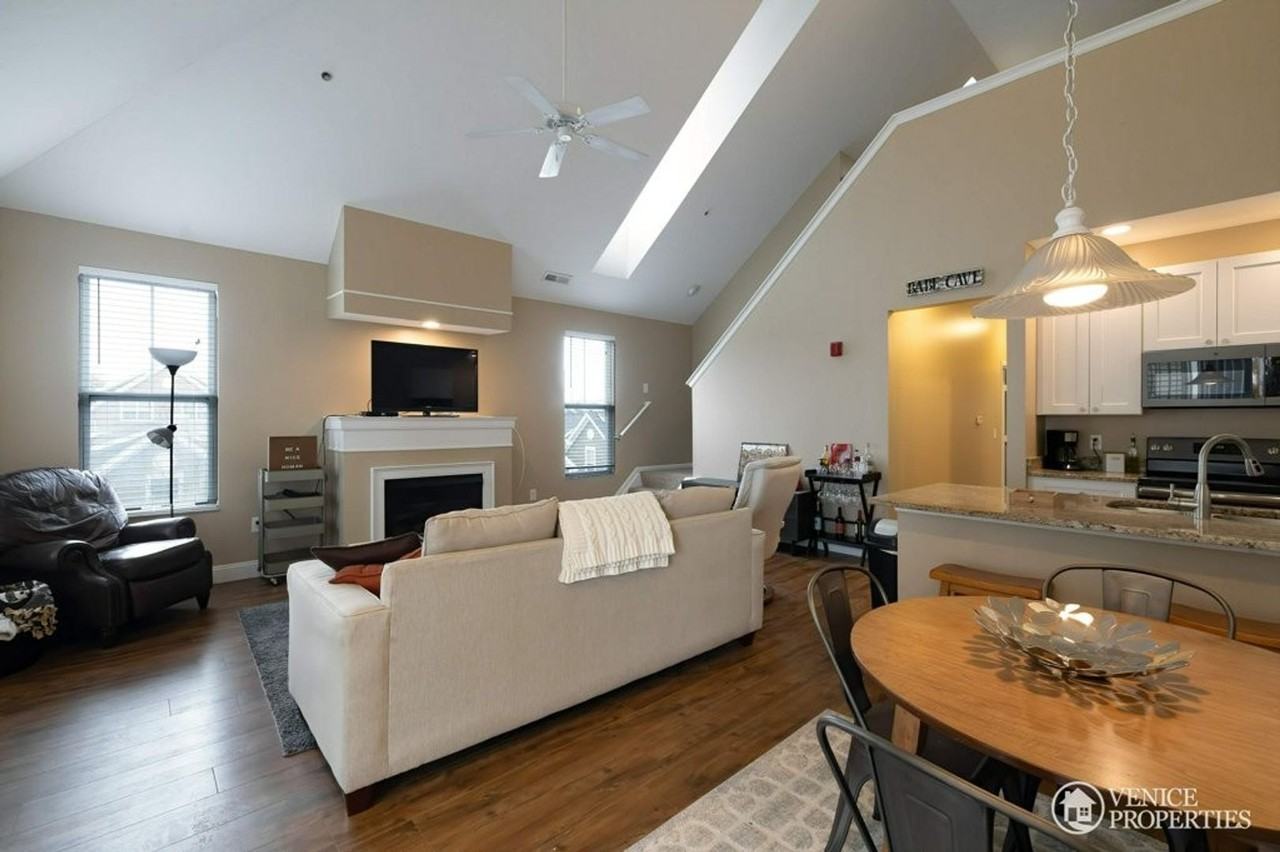 1785 1785 Drayton Court - Photo 4 of 31