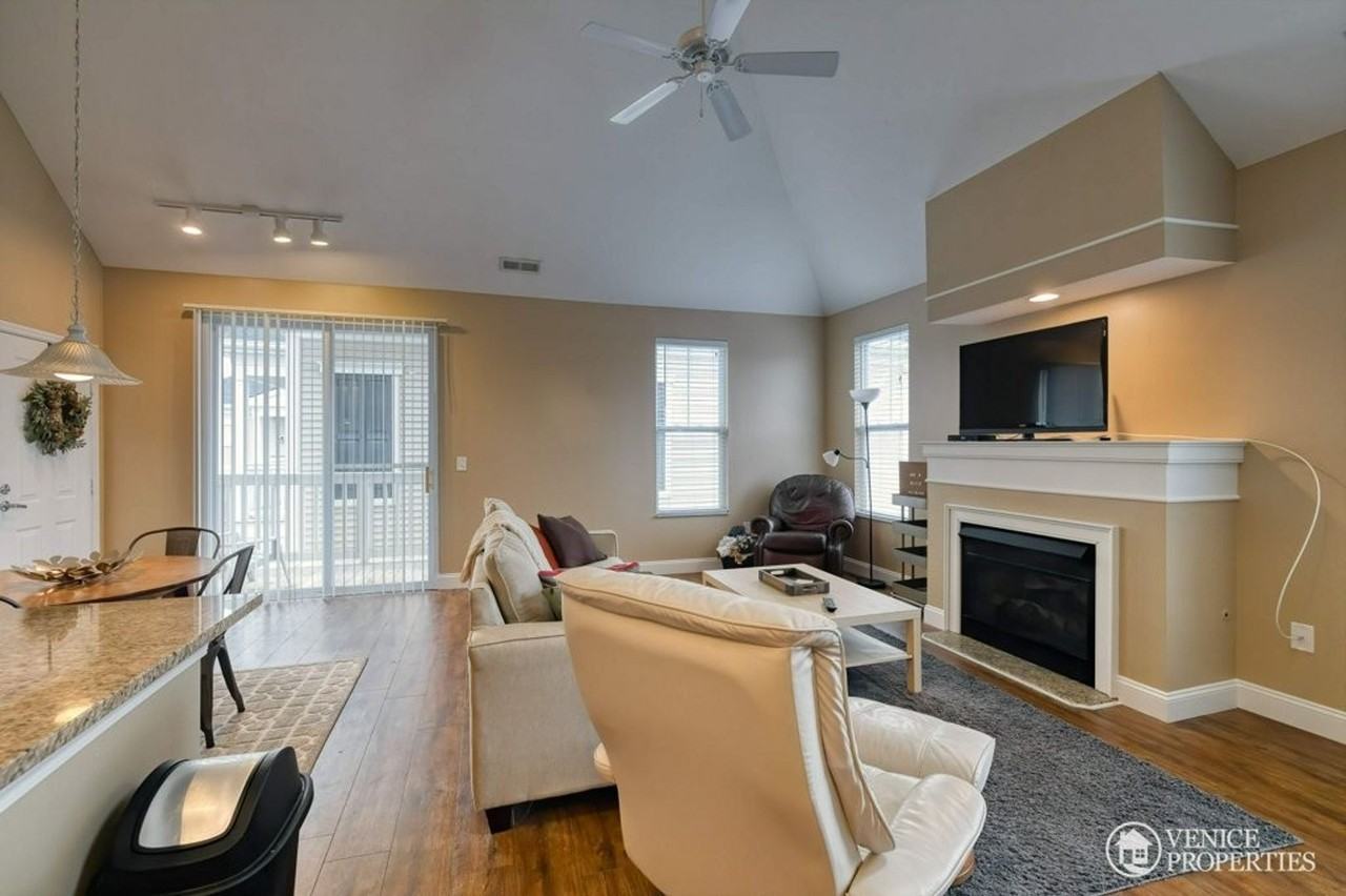 1785 1785 Drayton Court - Photo 6 of 31