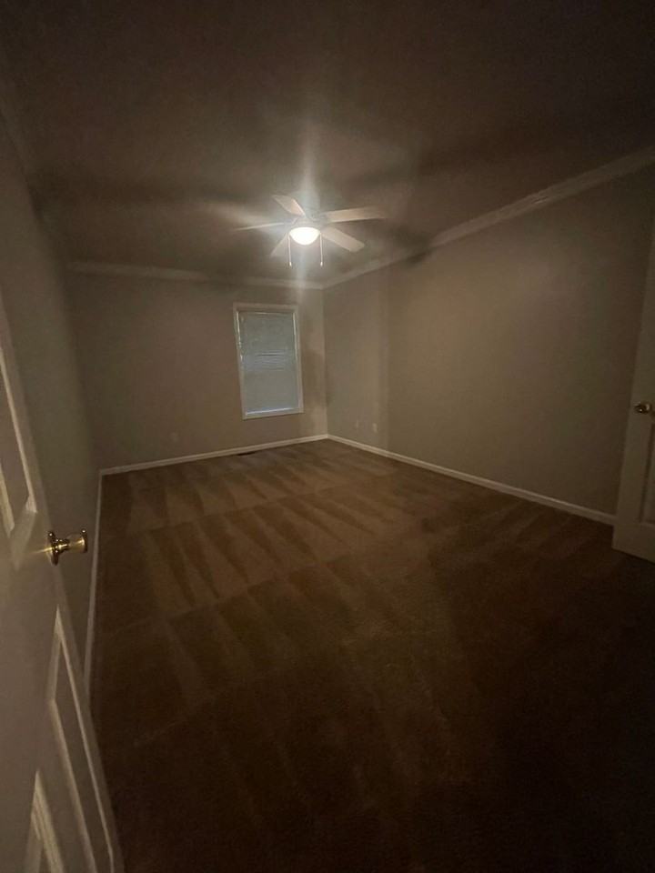 152 Woodmere Dr - Photo 7 of 11