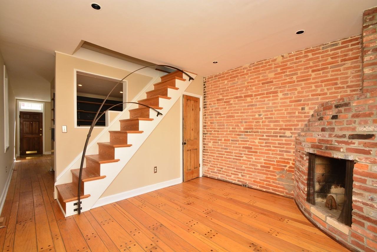 218 E Churchill St - Photo 3 of 14
