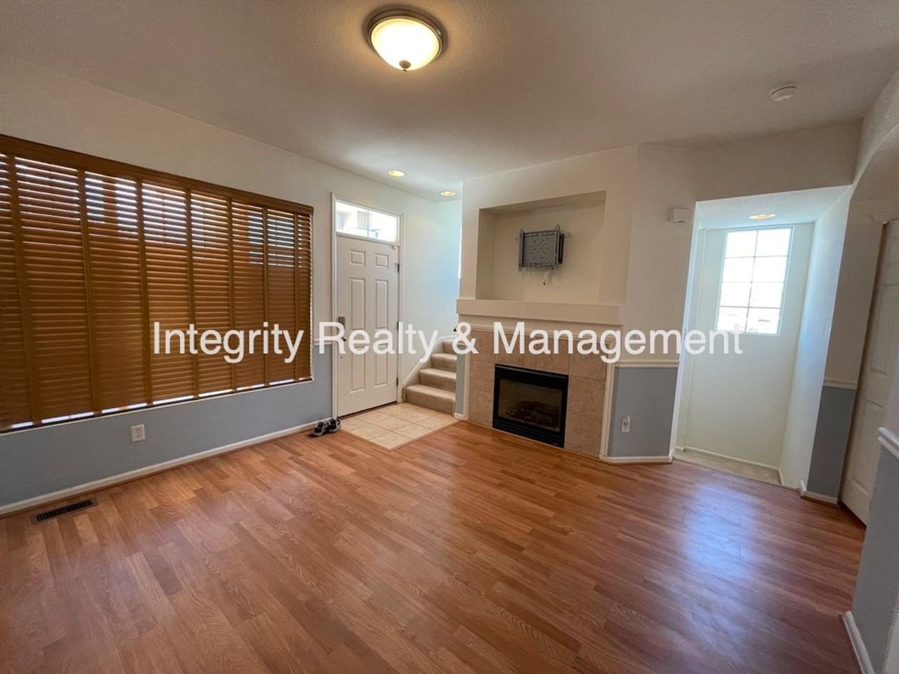 1399 Turnberry Pl - Photo 4 of 29