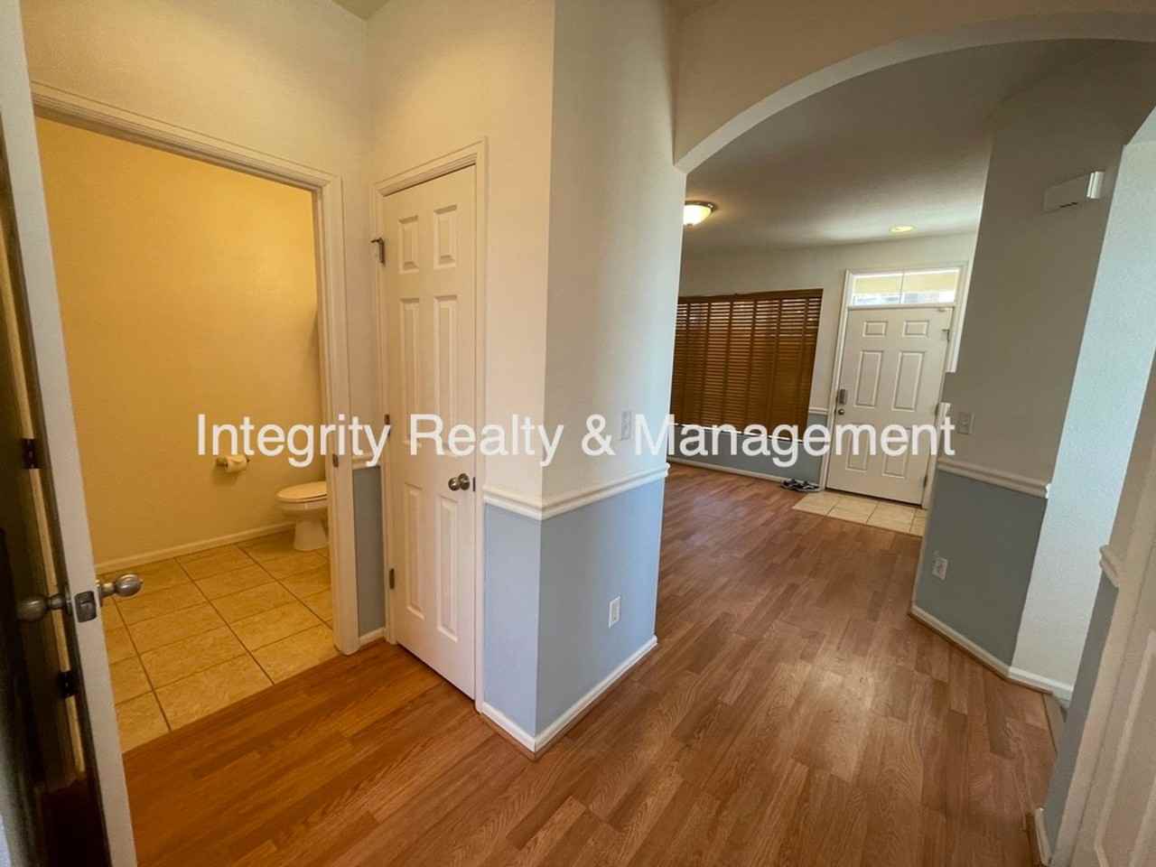 1399 Turnberry Pl - Photo 6 of 29