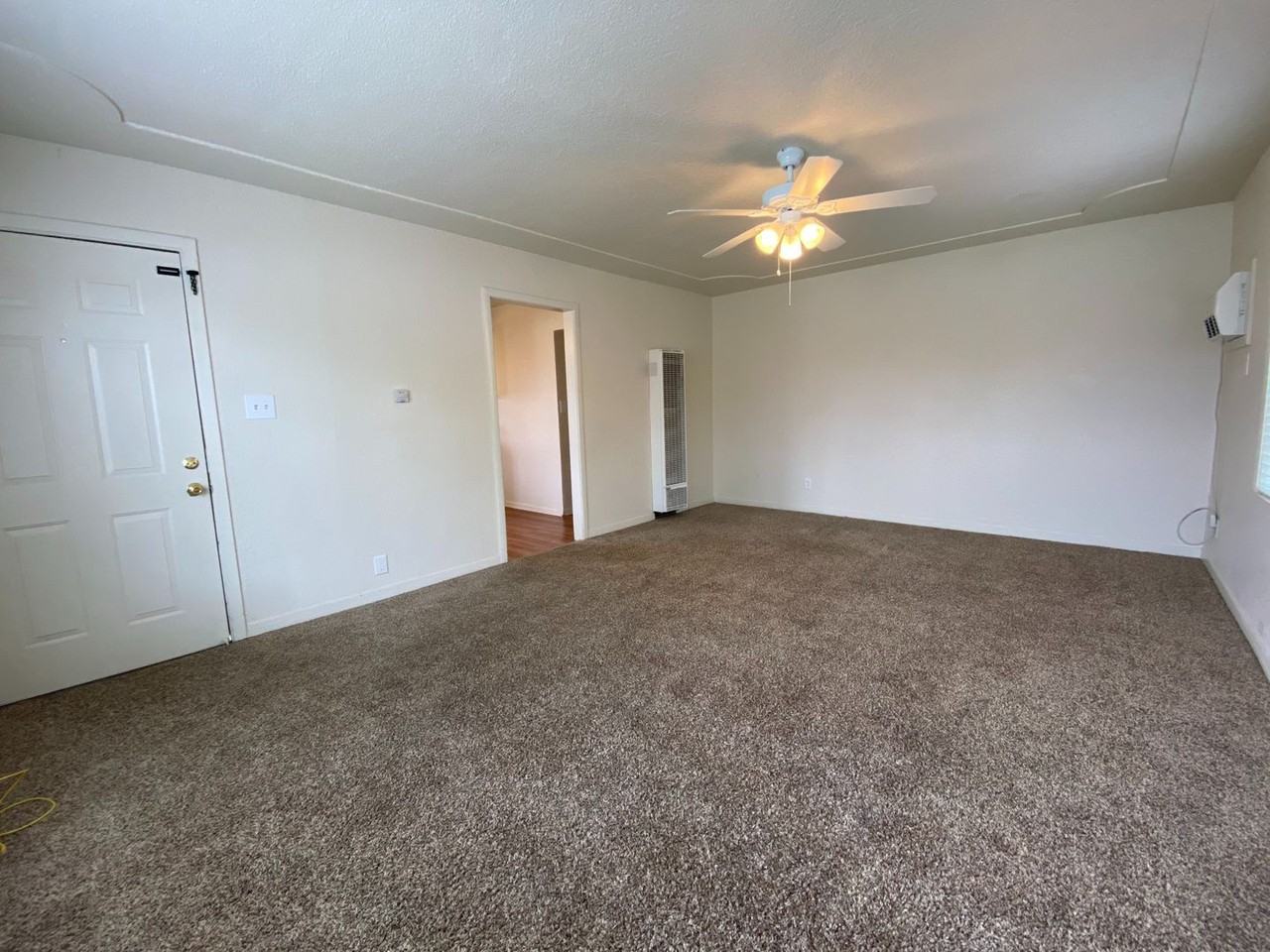 224 Eden St - Photo 3 of 15