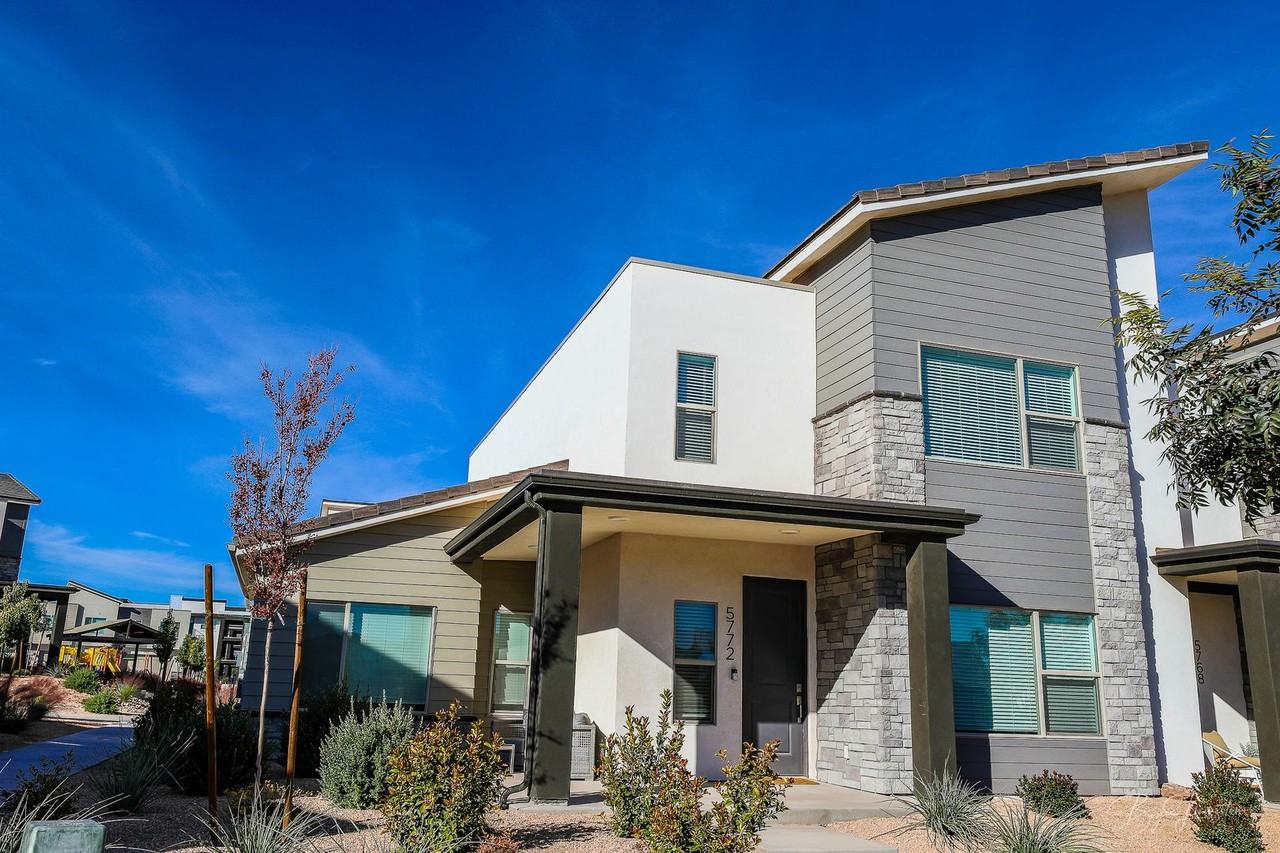 5772 Russet Sun Drive - Photo 2 of 50