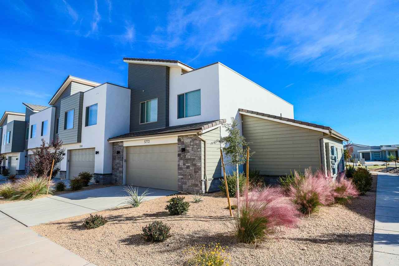 5772 Russet Sun Drive - Photo 4 of 50