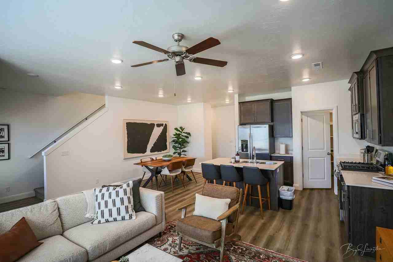 5772 Russet Sun Drive - Photo 5 of 50