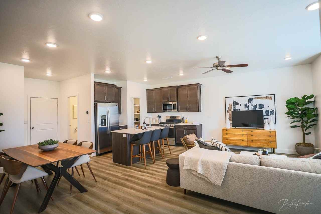 5772 Russet Sun Drive - Photo 7 of 50