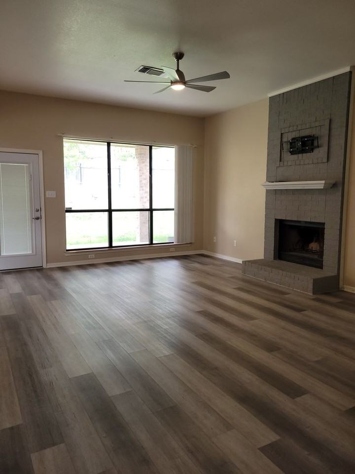 1104 Lambrusco Dr - Photo 5 of 34