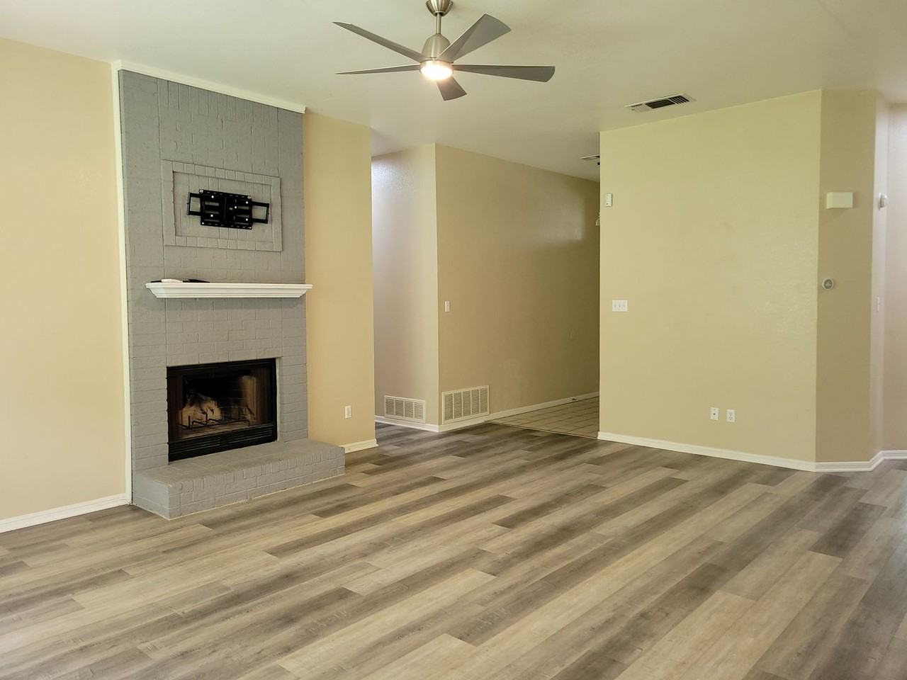 1104 Lambrusco Dr - Photo 6 of 34