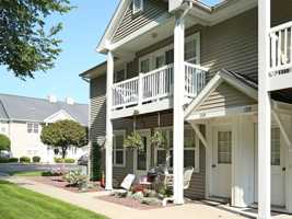 featured image of 1020 Summitville Dr