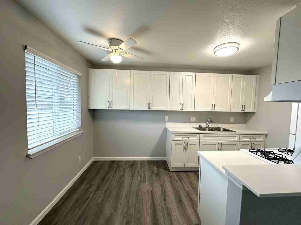 La Madera Apartments at 935 W. Swain Road - Photo 5 of 22