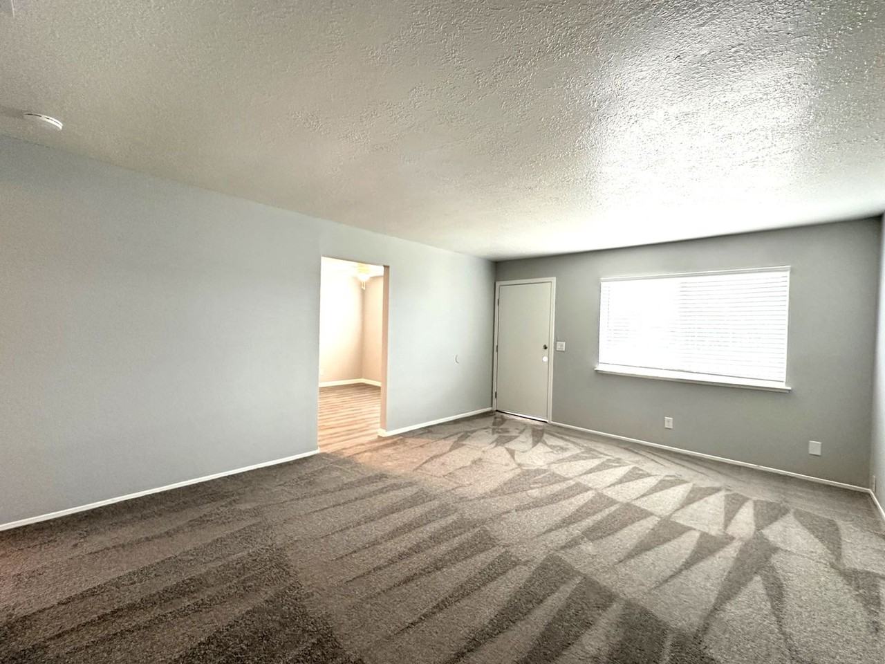 La Madera Apartments at 935 W. Swain Road - Photo 6 of 22