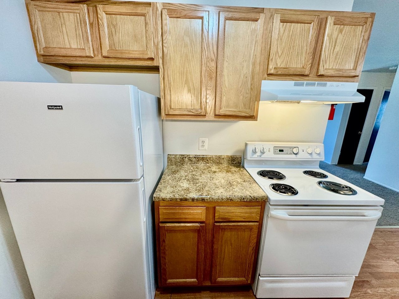2750 Golfside Dr - Photo 4 of 14