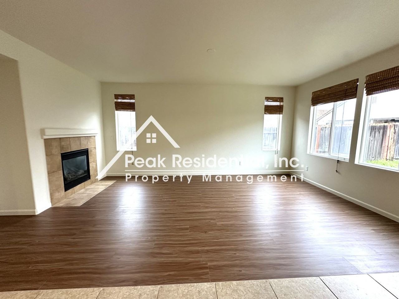 1811 Waterfall Dr - Photo 7 of 35