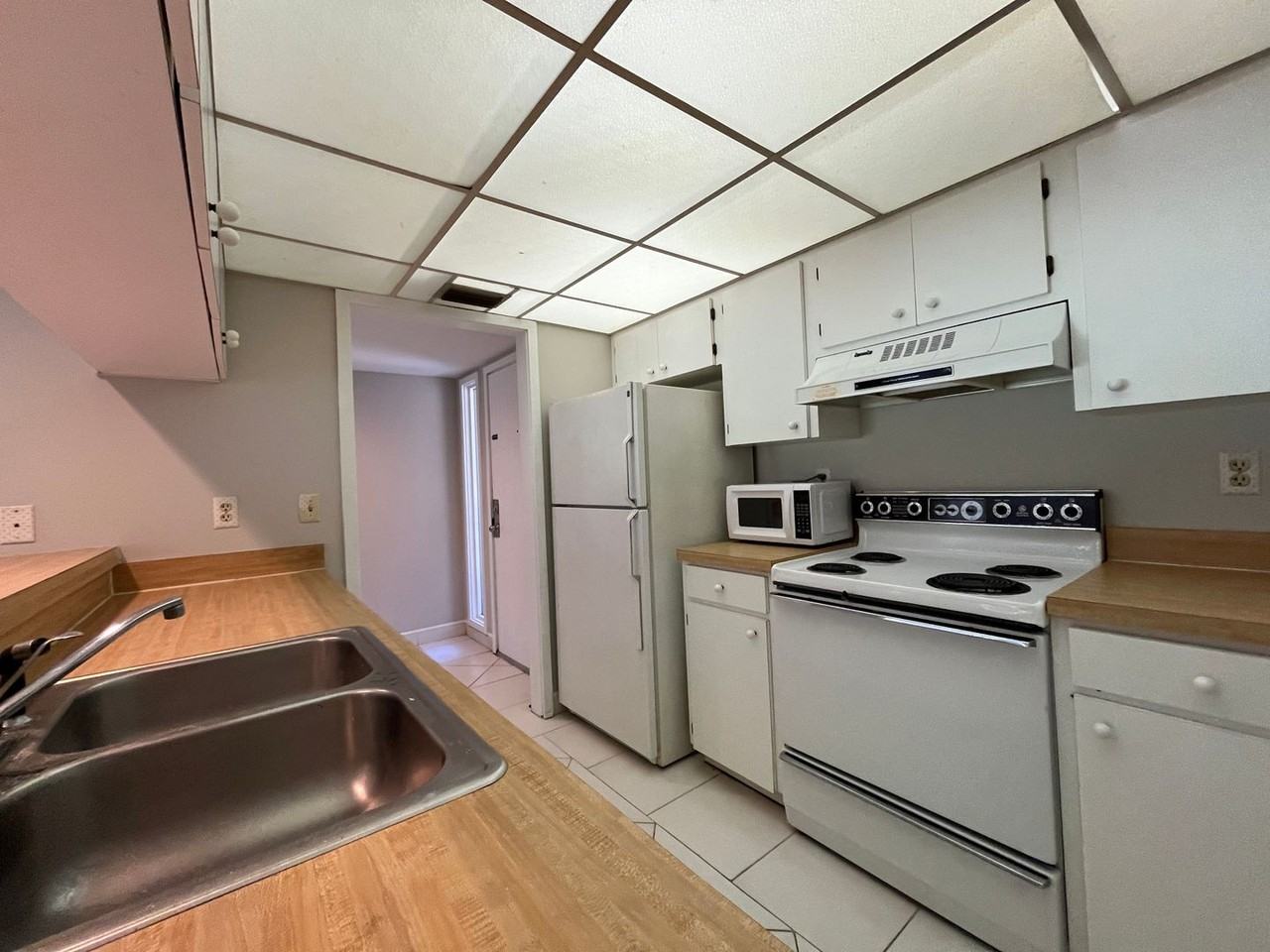 3552 Camelot Dr, Grenelefe, FL 33844 1 Bedroom Condo for 1,000/month