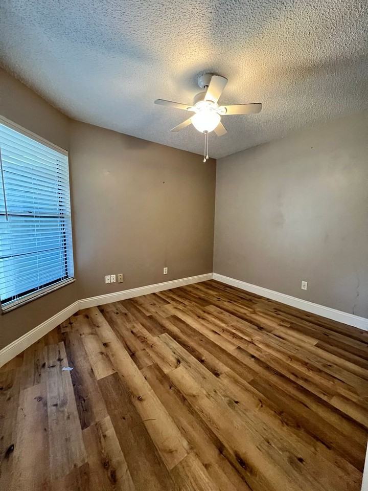 8447 Tangelo Tree Dr - Photo 2 of 17